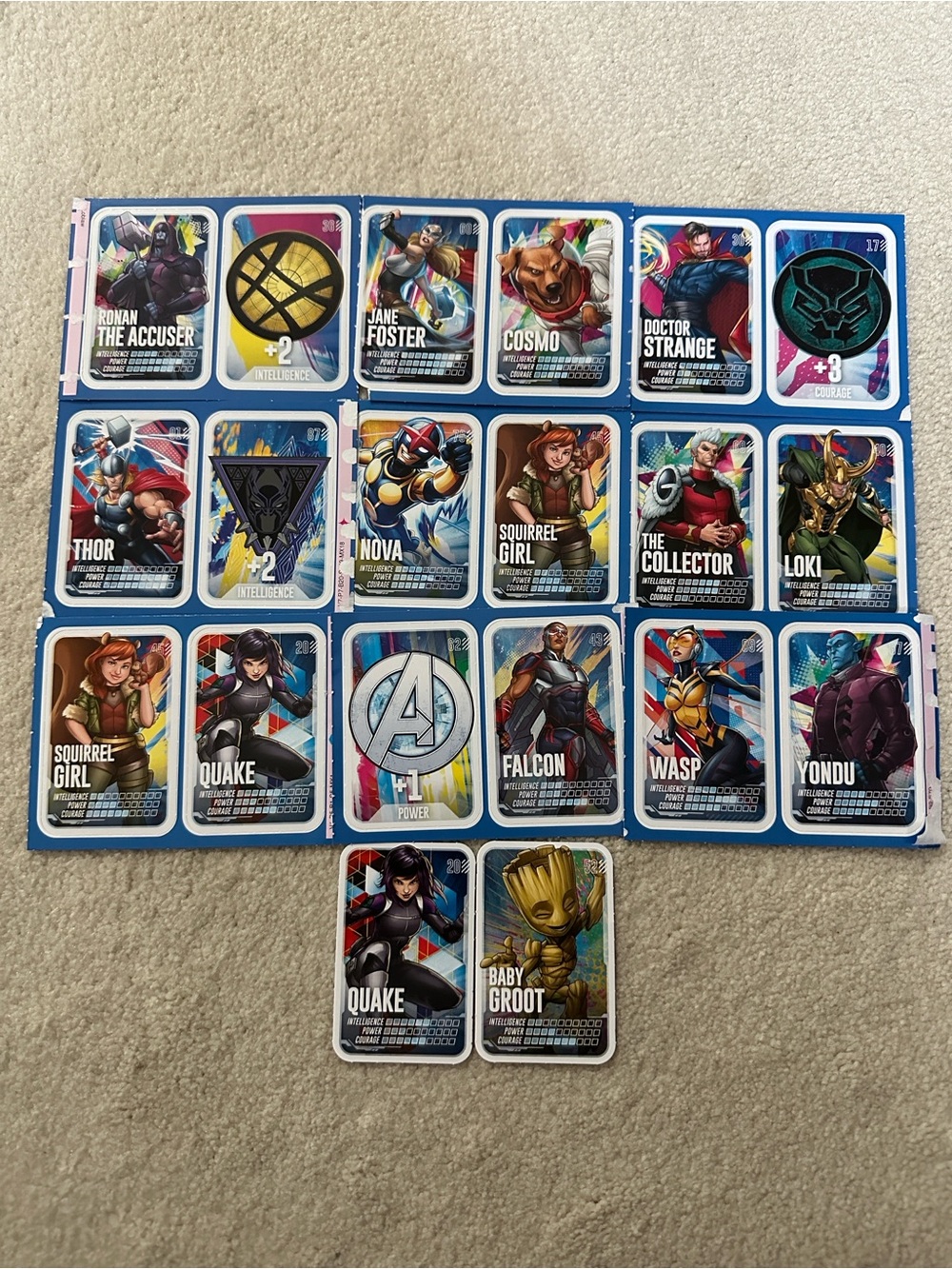 50 Marvel Trading Cards - Collectable